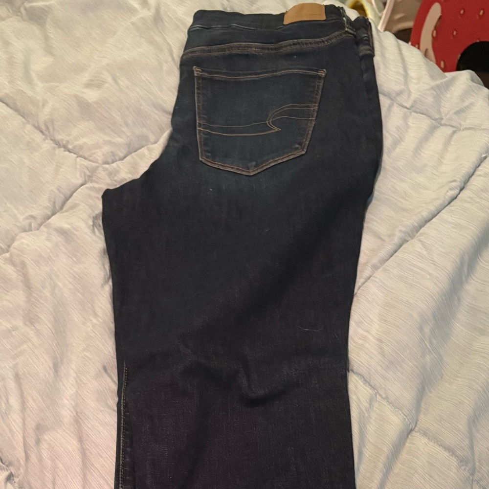 AE Curvy women’s jeans